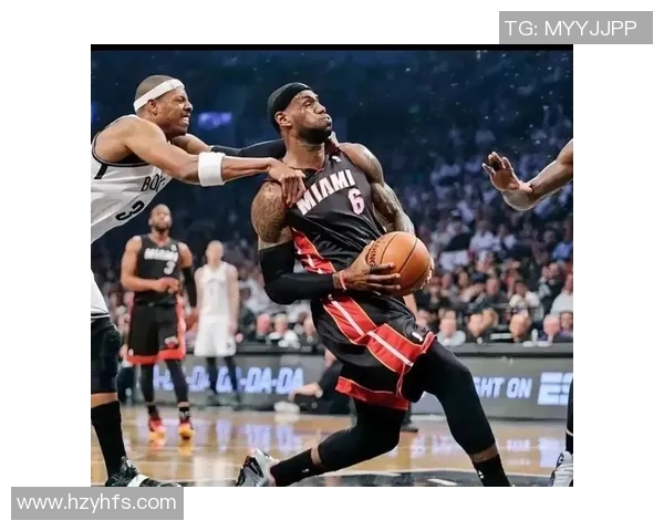 比画比画？皮尔斯放话：48岁的我能防住现在版别的詹姆斯